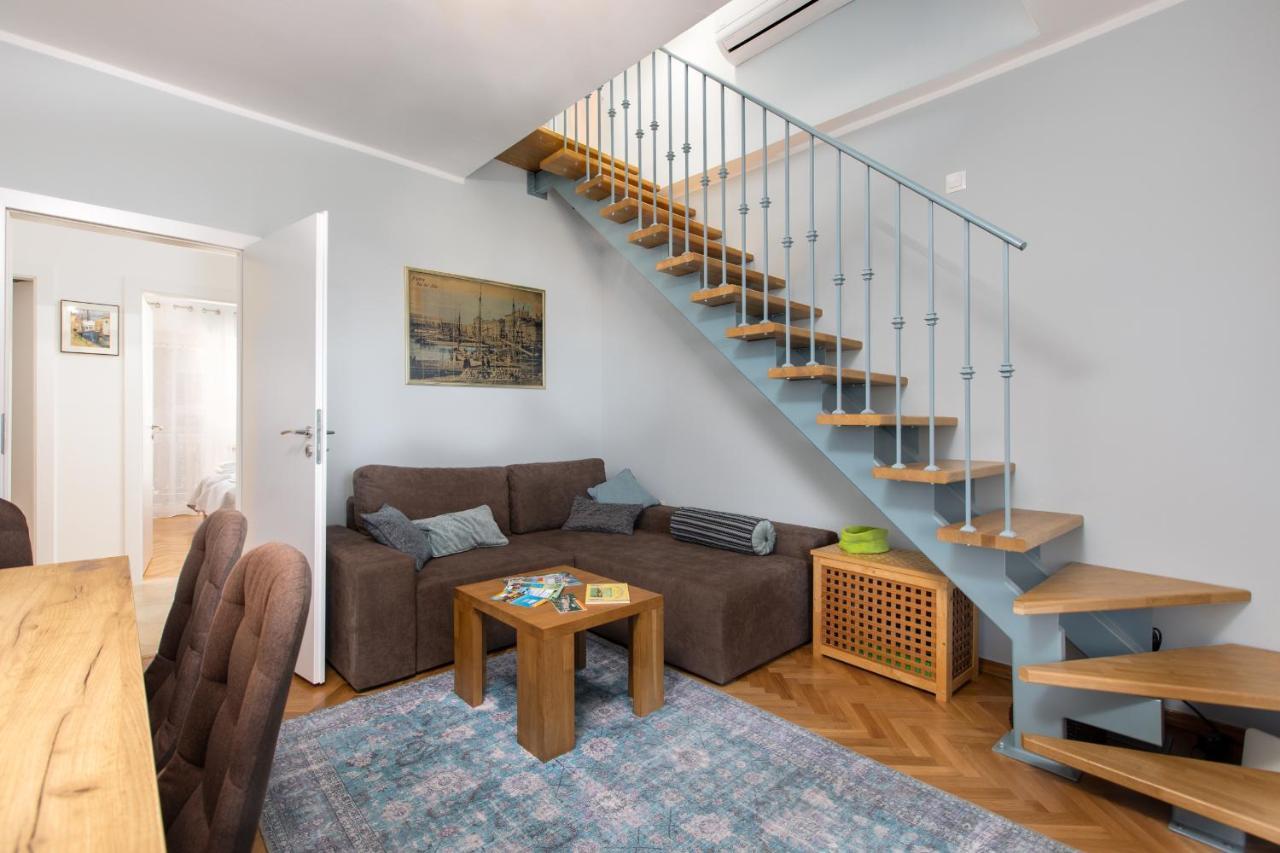 And Charming Apartment In Vantacici Malinska Exteriör bild